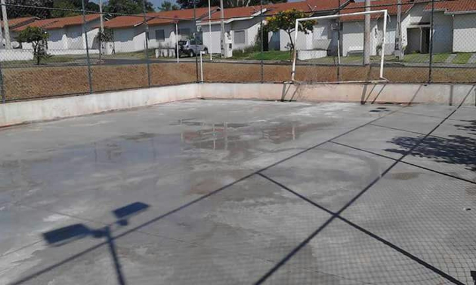 Quadra antes da pintura